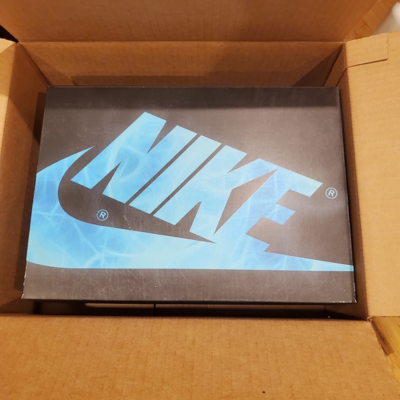 NIB - Air Jordan 1 Dead Stock - Picture 10 of 11
